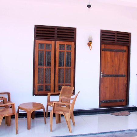 Liyanage Resort Мирисса Экстерьер фото