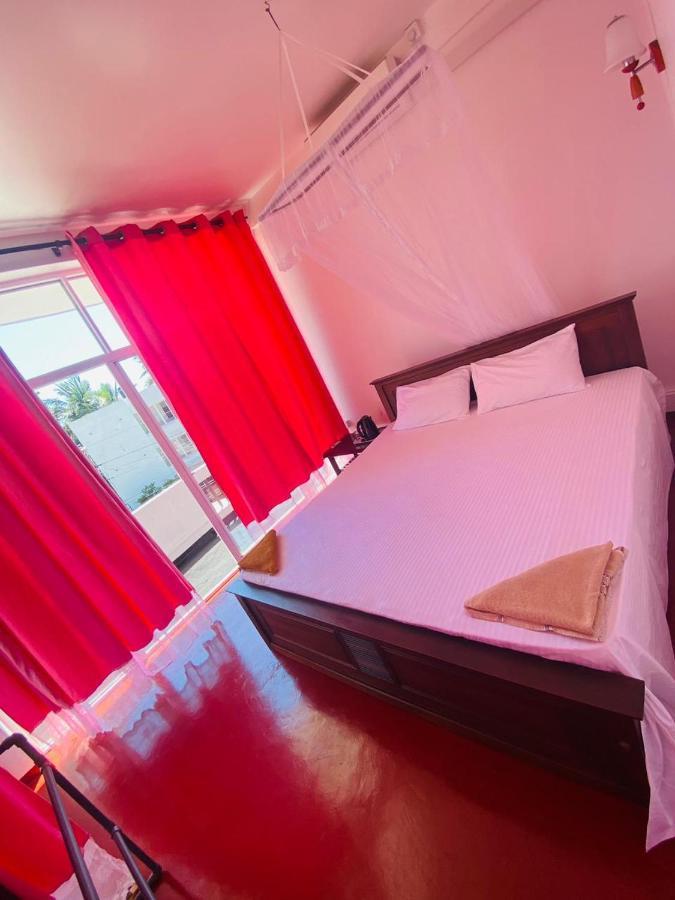 Liyanage Resort Мирисса Экстерьер фото