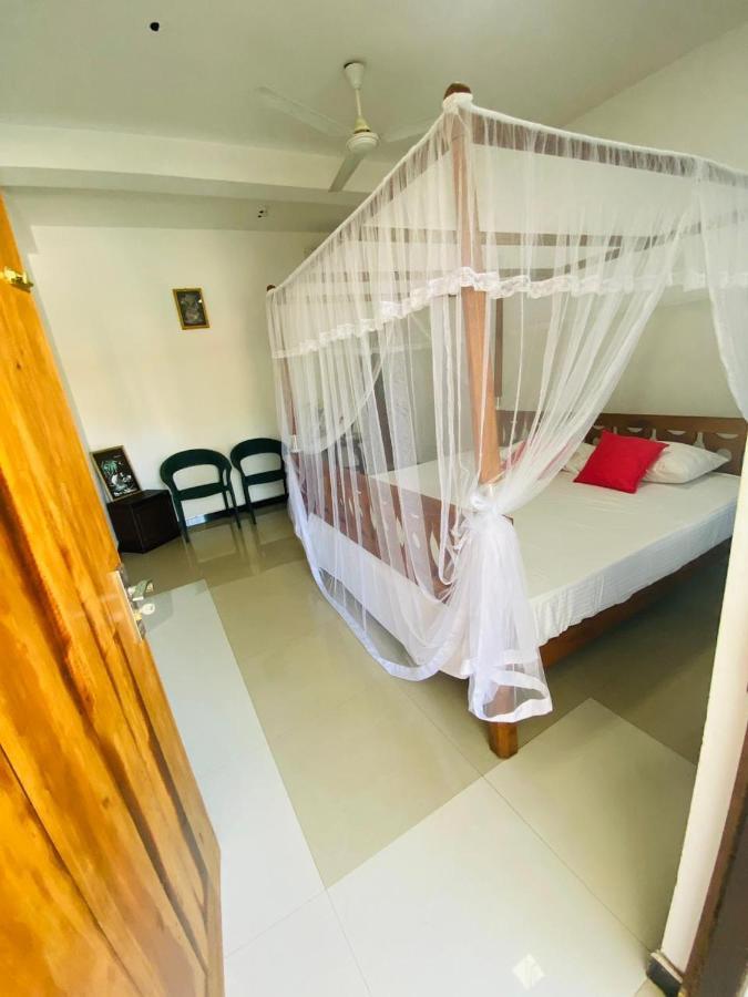 Liyanage Resort Мирисса Экстерьер фото