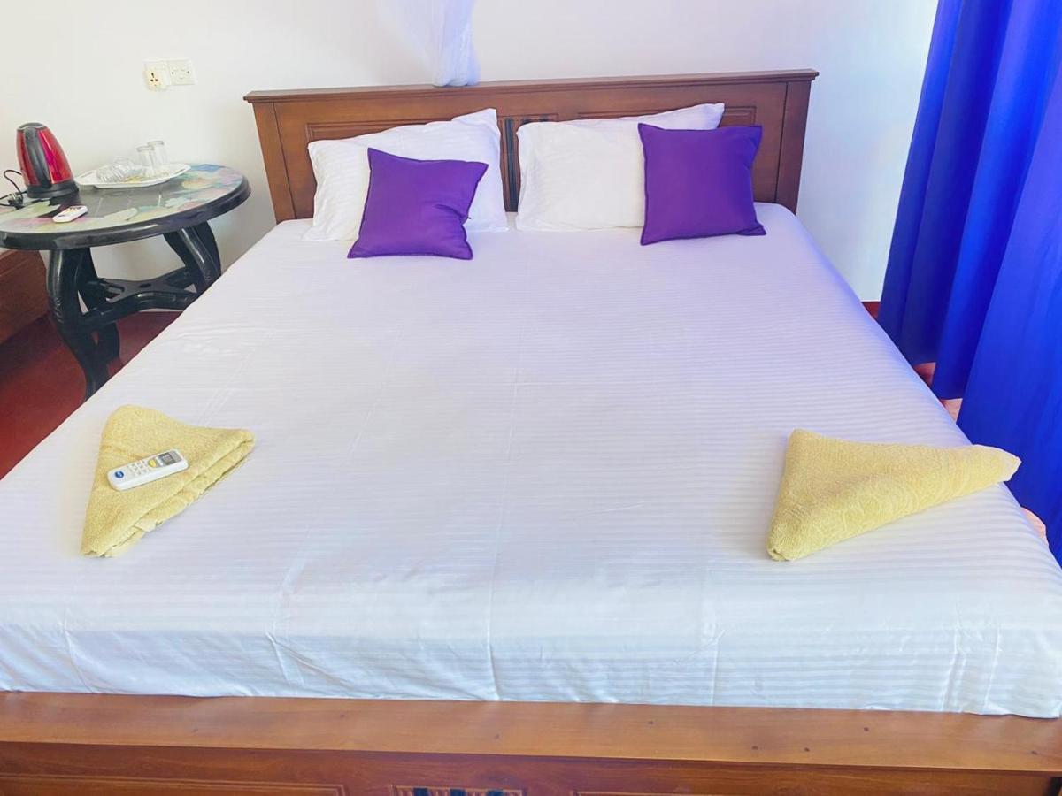 Liyanage Resort Мирисса Экстерьер фото