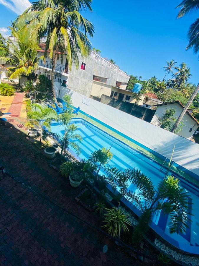 Liyanage Resort Мирисса Экстерьер фото