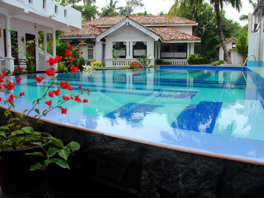 Liyanage Resort Мирисса Экстерьер фото