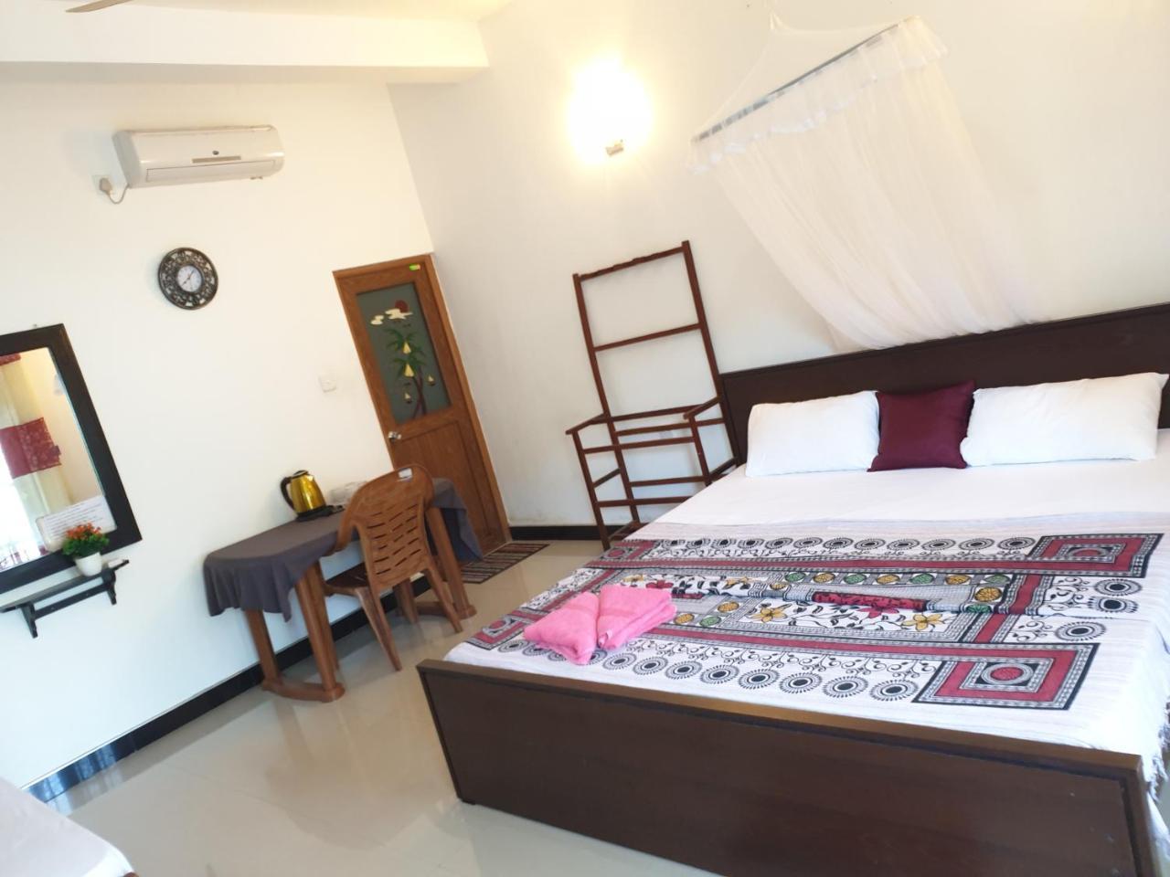 Liyanage Resort Мирисса Экстерьер фото